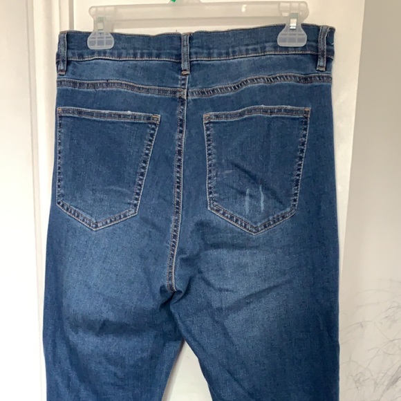 JEANS WITH BELT - Picture 7 of 7